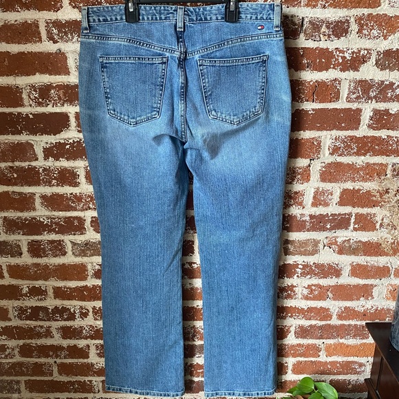 Tommy Hilfiger Y2K light wash flare jeans - Picture 9 of 9